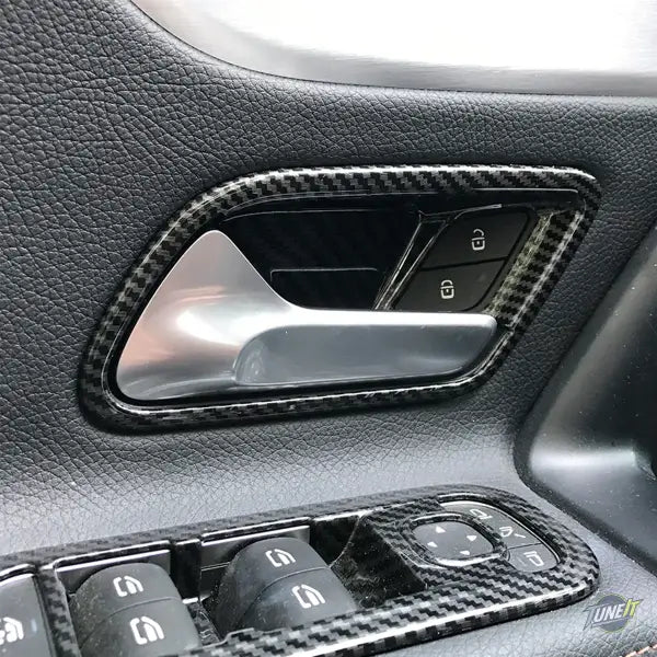 Bande de décoration pour porte intérieure Mercedes CLA C118 style carbone argent