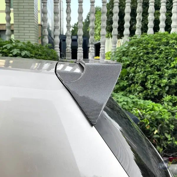 Becquet lèvre de toit noir brillant / style carbone pour VW Golf 7 MK7 / 7.5 (2014-2019)
