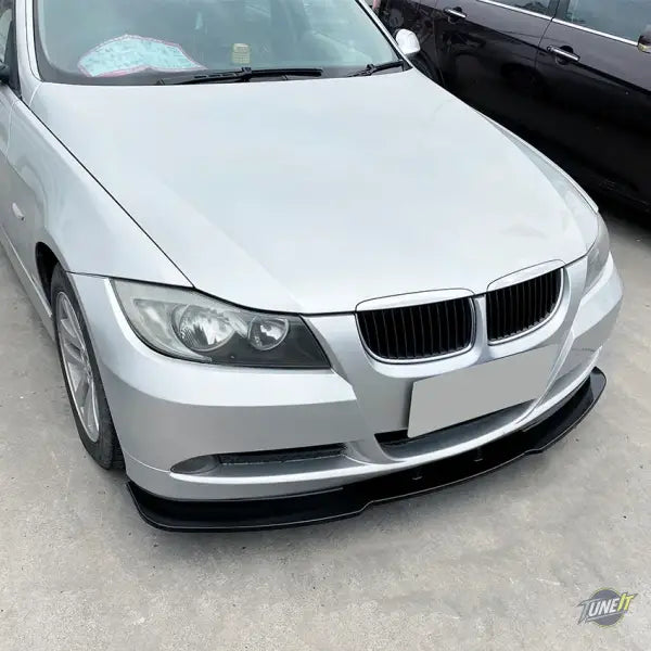 Lèvre de pare-chocs avant noir brillant / style carbone pour BMW Série 3 E90 / E91 pré-LCI (2005-2008)