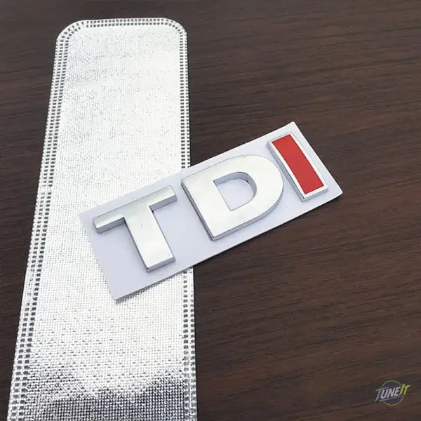 Logo métal 3D TDI rouge chromé pour Audi VW touche personnalisée