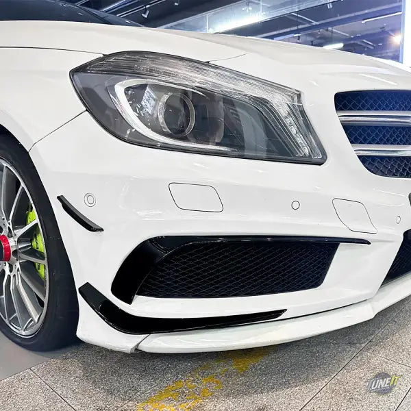Pare-chocs avant brillant Mercedes Benz Classe A W176 Noir Brillant